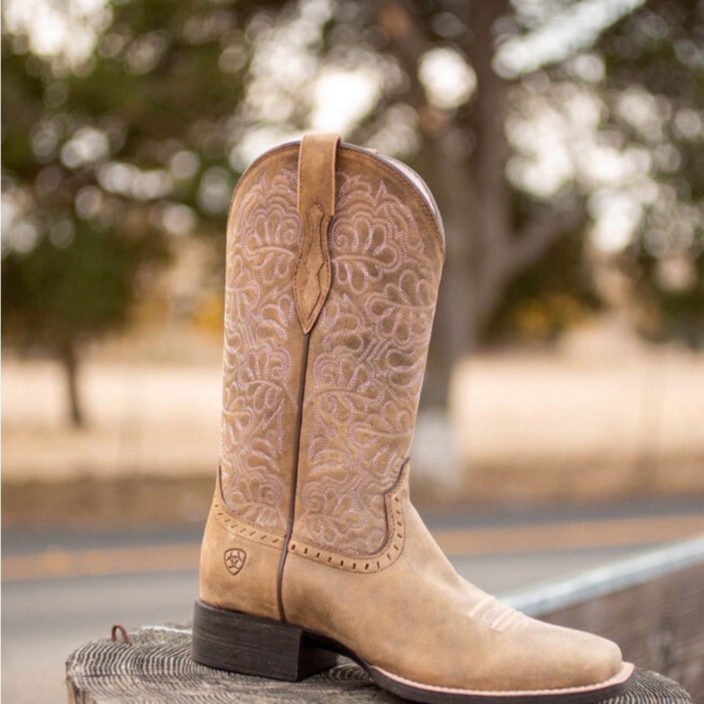 Ariat Light Brown Western Boots